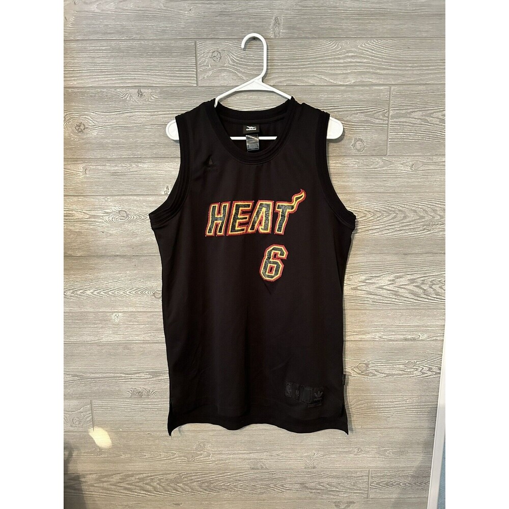 Lebron James Jersey adidas black miami heat Jersey Size Medium‎